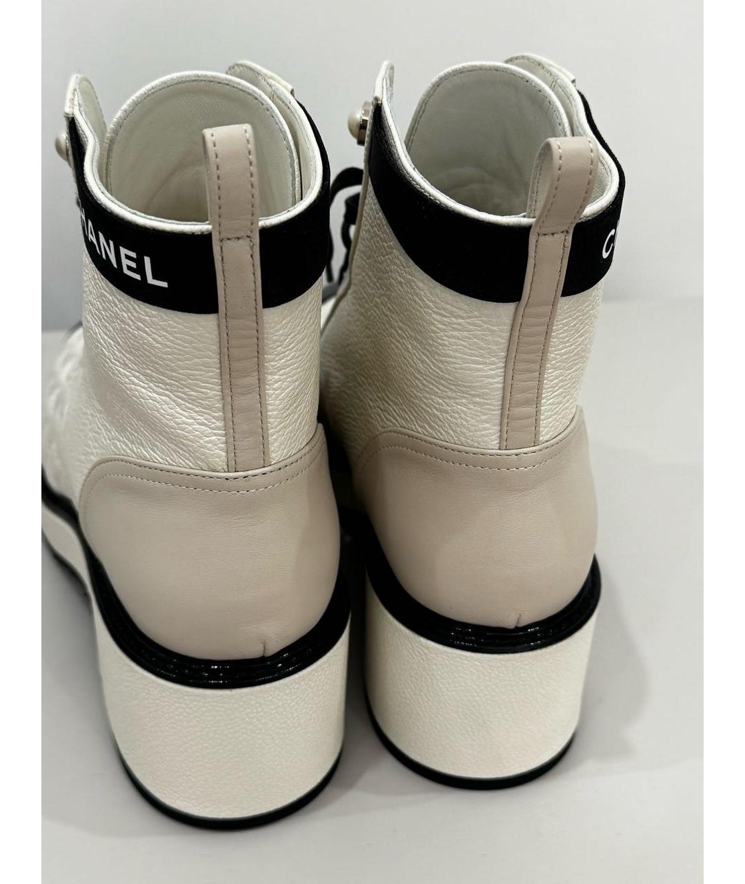 CHANEL Белые кожаные ботинки, фото 4