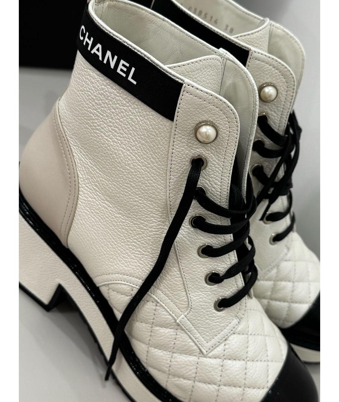 CHANEL Белые кожаные ботинки, фото 5