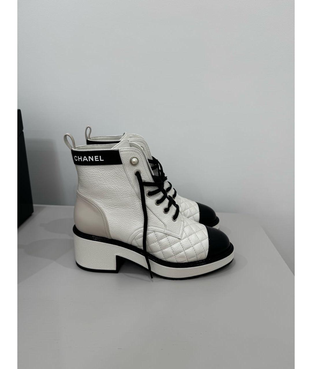 CHANEL Белые кожаные ботинки, фото 7