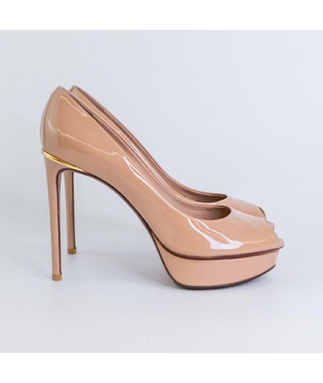 LOUIS VUITTON Бежевые туфли из лакированной кожи, фото 8