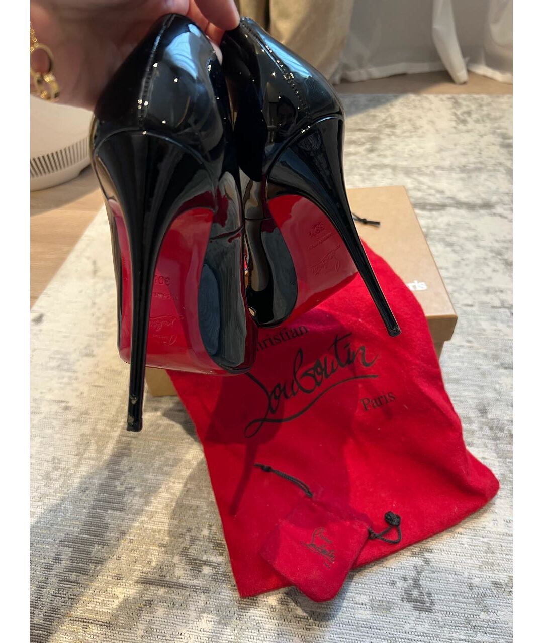 CHRISTIAN LOUBOUTIN Черные туфли из лакированной кожи, фото 4