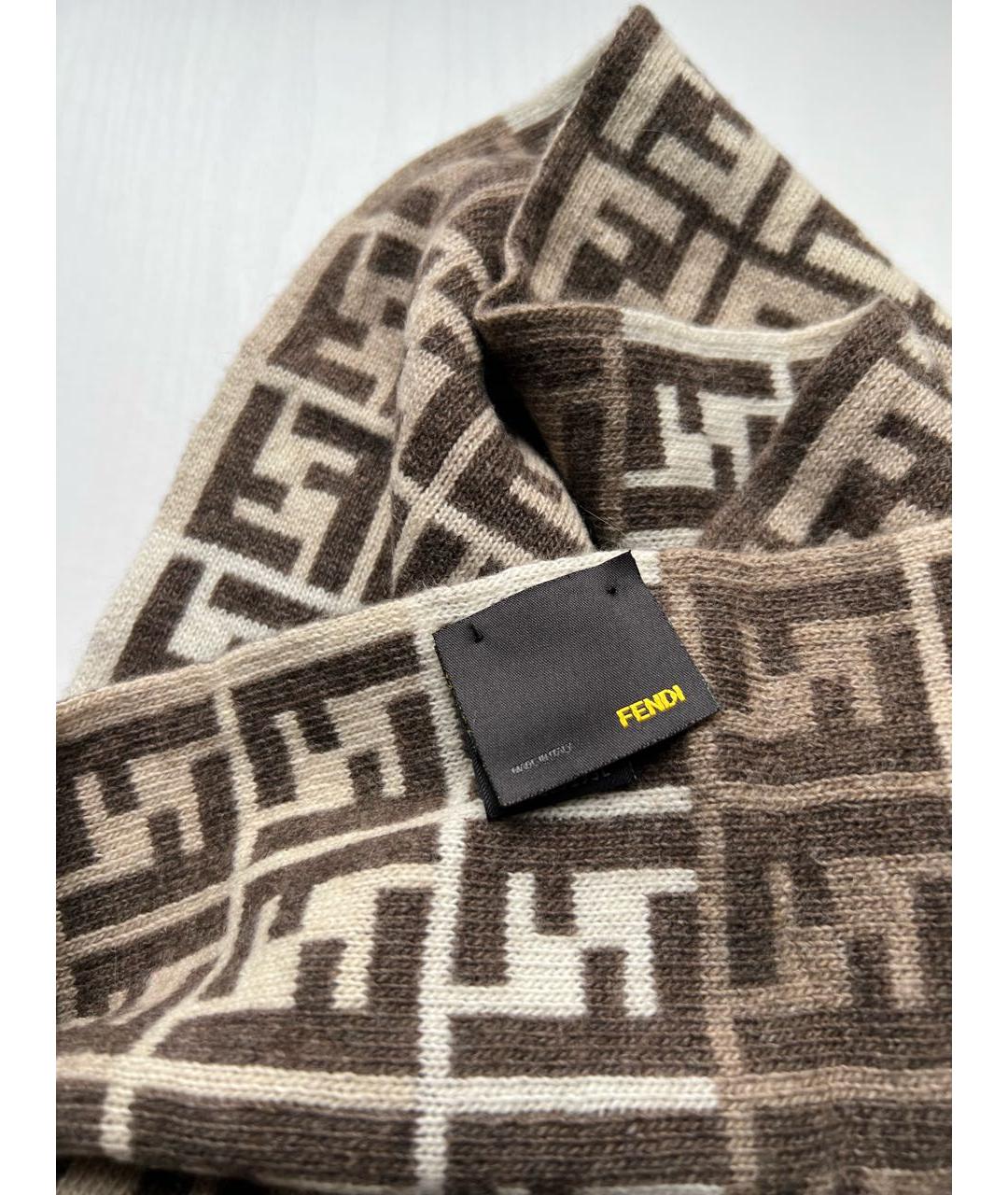 FENDI Коричневый шерстяной шарф, фото 5