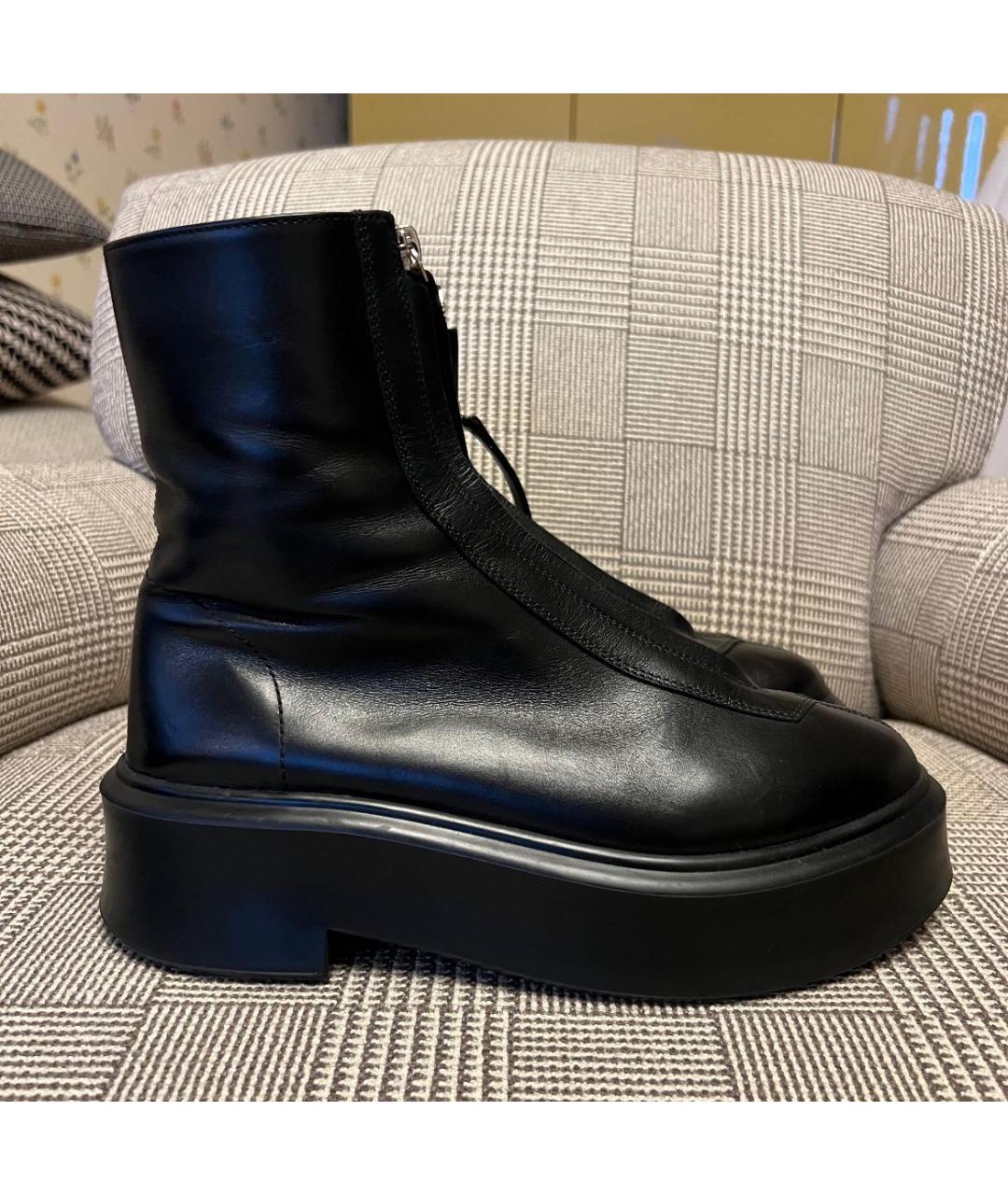 THE ROW Черные кожаные полусапоги, фото 9