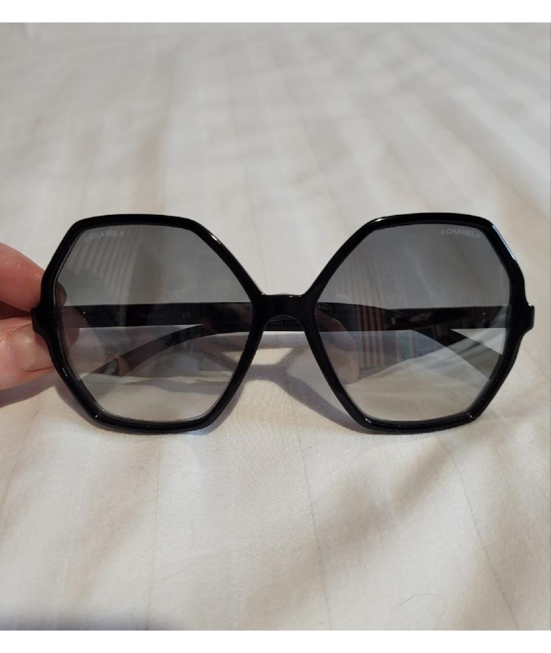 CHANEL Черные пластиковые солнцезащитные очки, фото 2