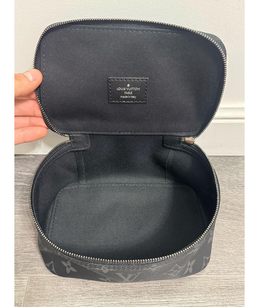 LOUIS VUITTON Черная кожаная косметичка, фото 8