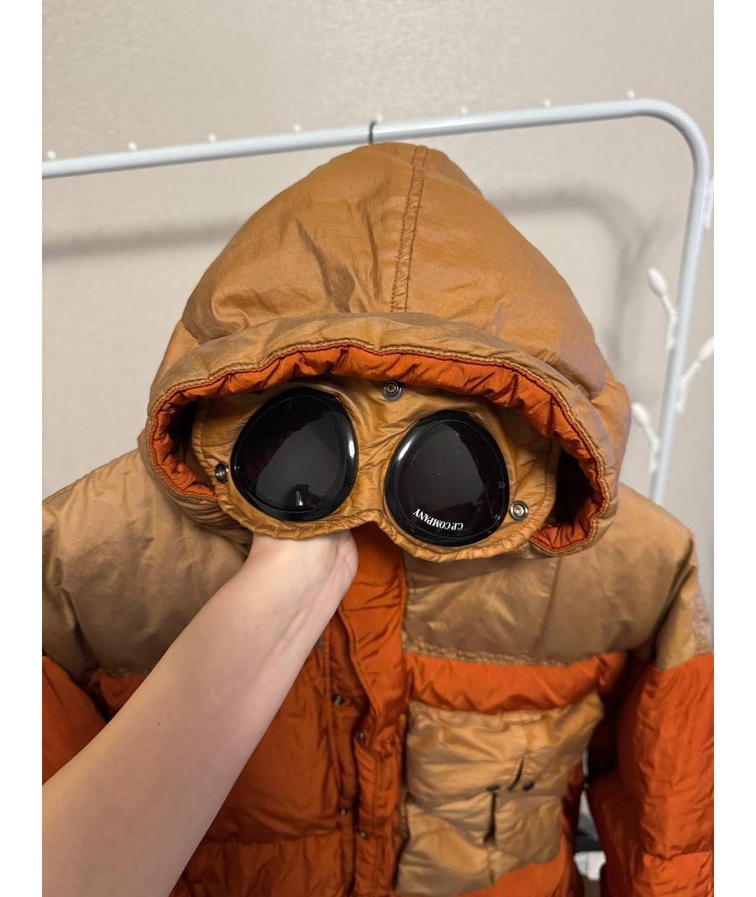 CP COMPANY Оранжевый полиуретановый пуховик, фото 3