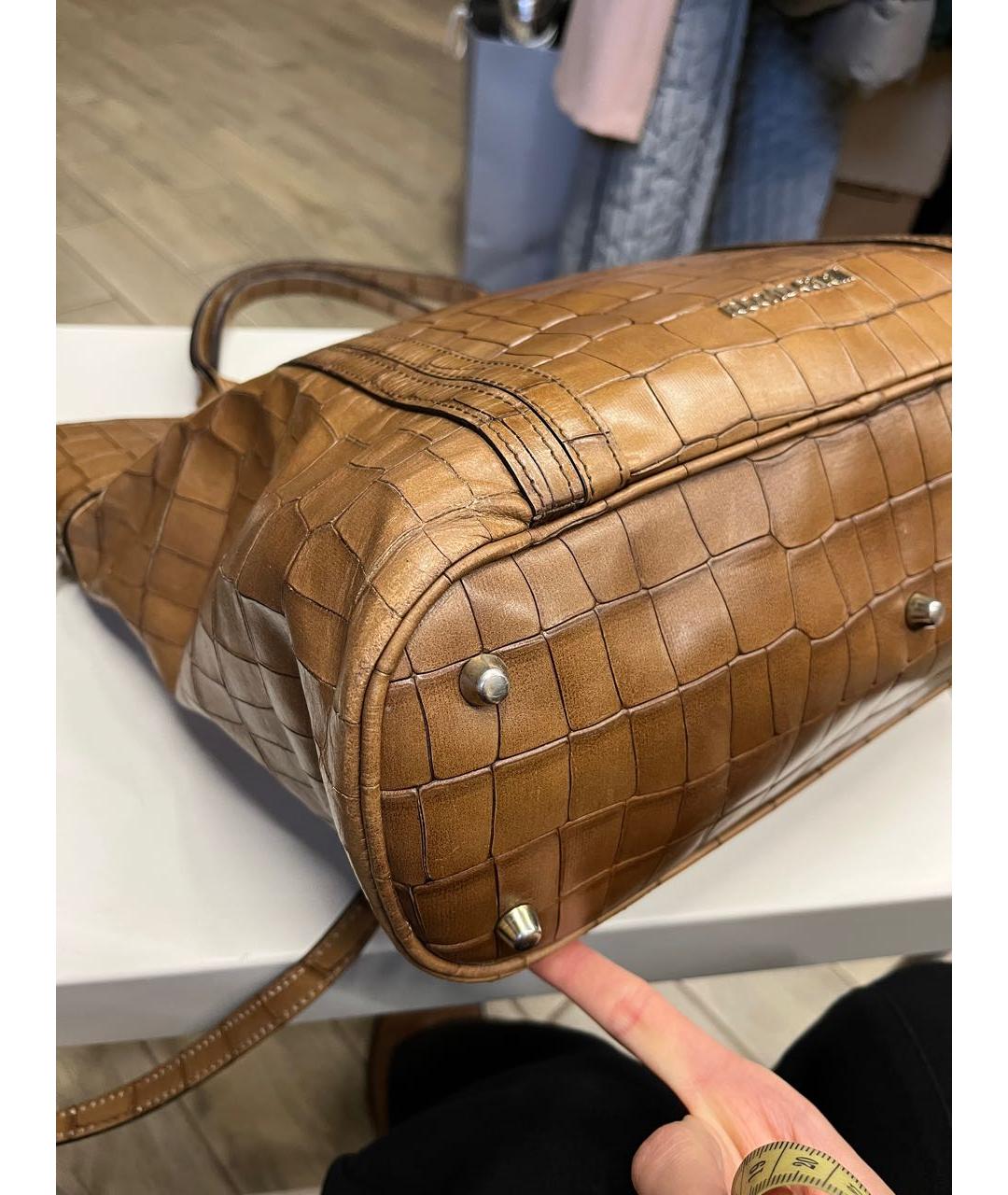 ROBERTO CAVALLI Коричневая кожаная сумка с короткими ручками, фото 3