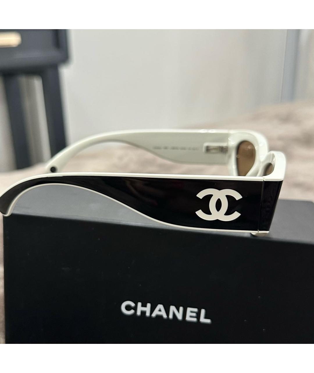 CHANEL Черные пластиковые солнцезащитные очки, фото 2