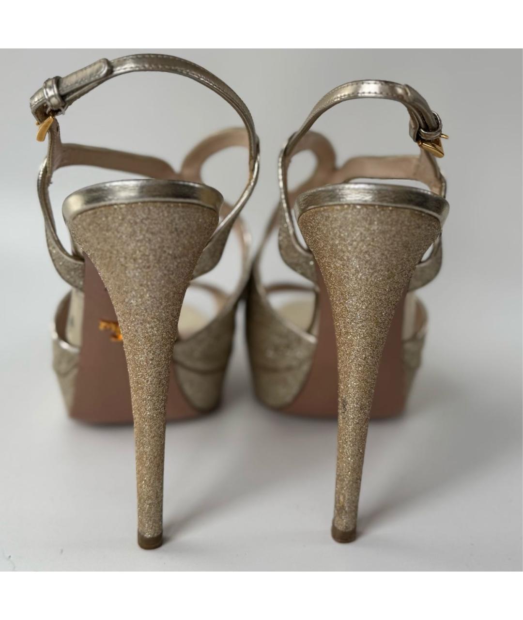 PRADA Золотые кожаные босоножки, фото 4