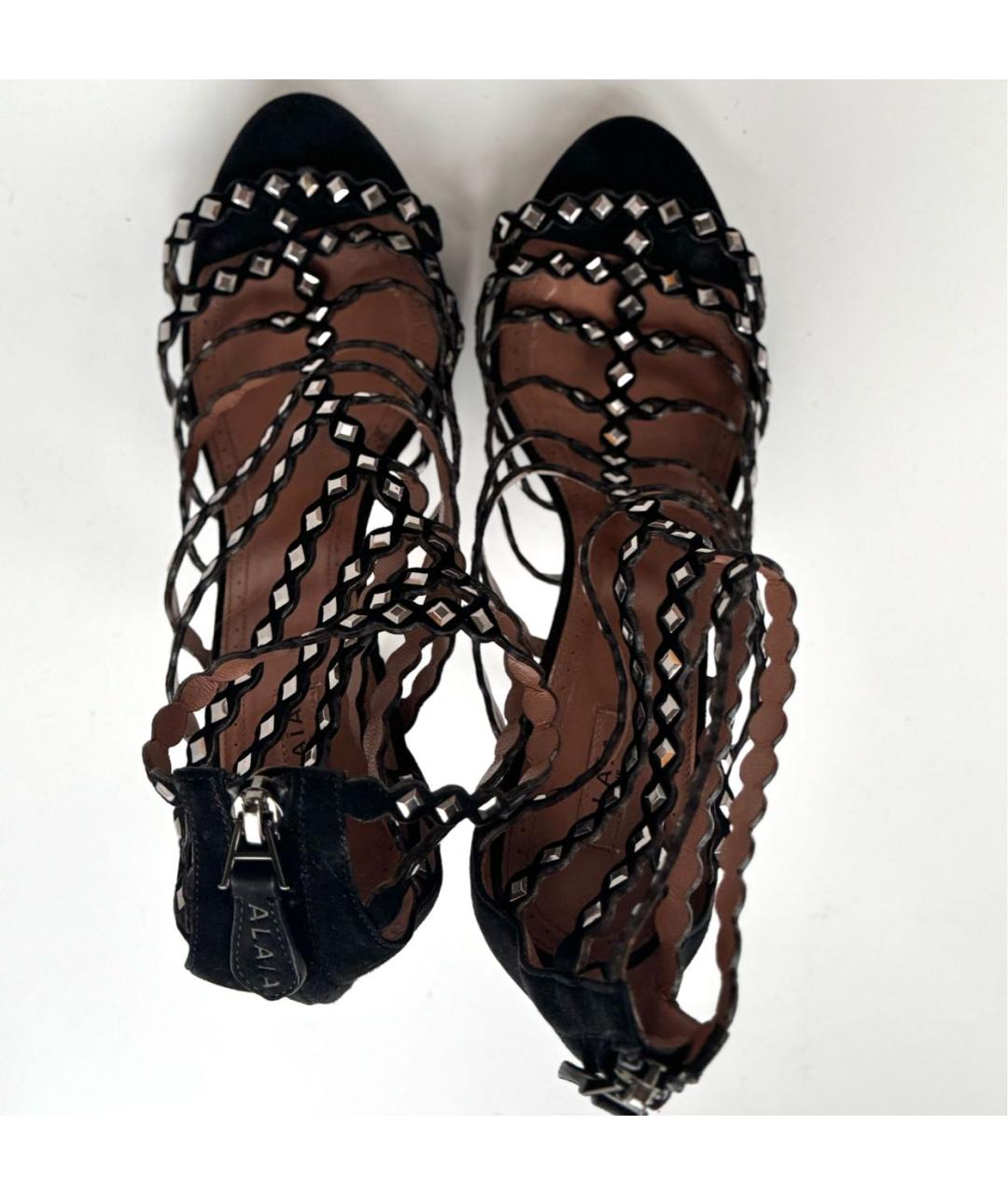 ALAIA Черные замшевые босоножки, фото 3