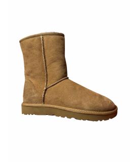 UGG AUSTRALIA Ботинки