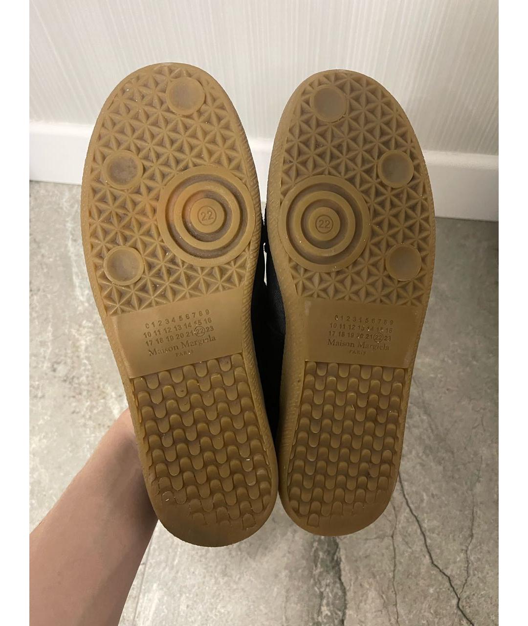 MAISON MARGIELA Черные замшевые низкие кроссовки / кеды, фото 4