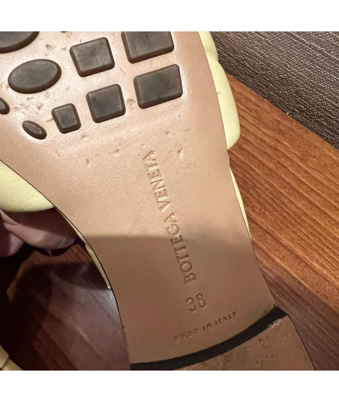 BOTTEGA VENETA Желтые кожаные шлепанцы, фото 8