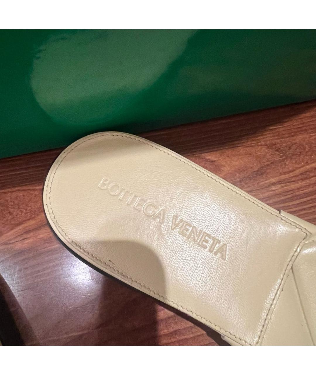 BOTTEGA VENETA Желтые кожаные шлепанцы, фото 5