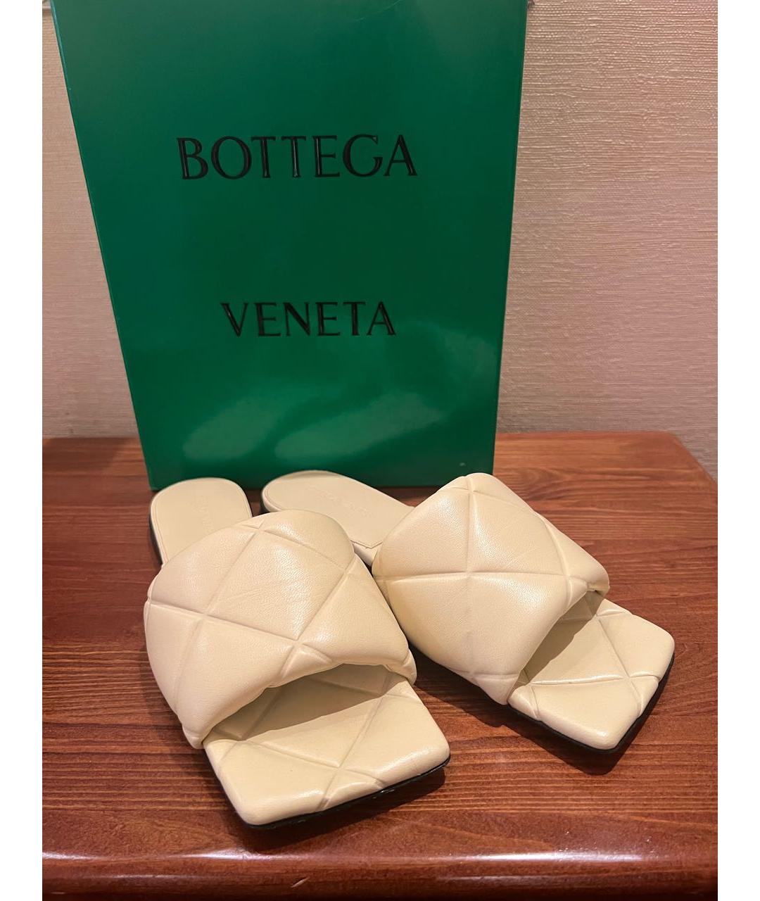BOTTEGA VENETA Желтые кожаные шлепанцы, фото 2