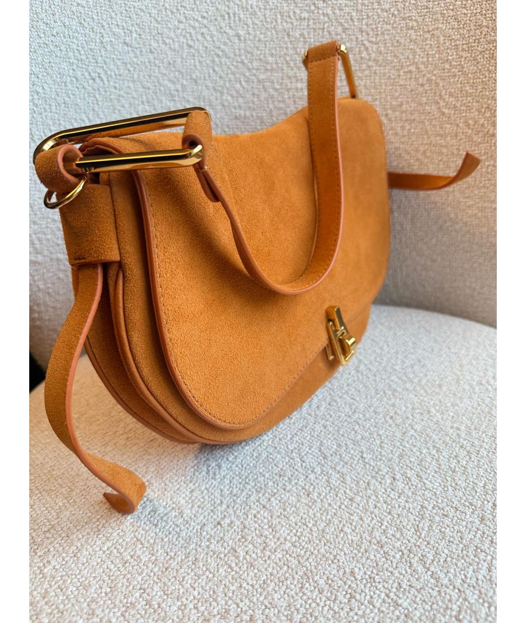 COCCINELLE Горчичная замшевая сумка через плечо, фото 2