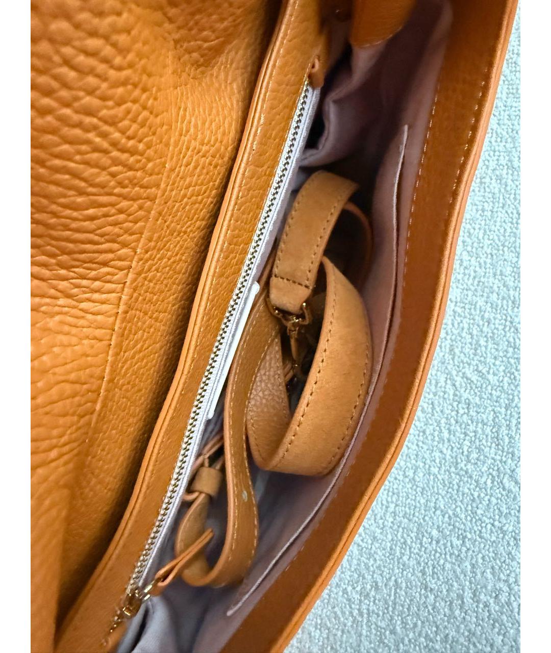 COCCINELLE Горчичная замшевая сумка через плечо, фото 4