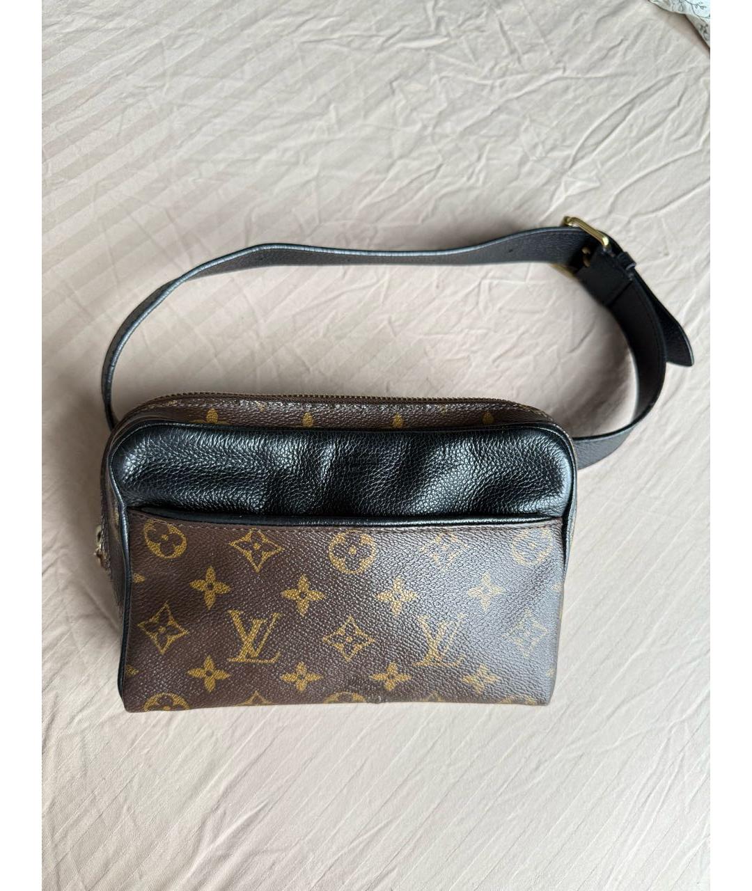 LOUIS VUITTON Коричневая поясная сумка, фото 9