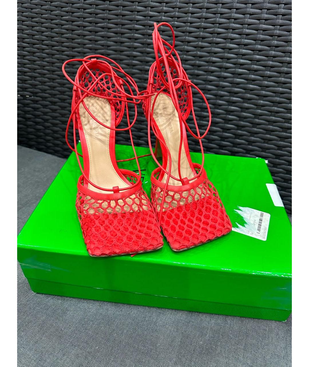 BOTTEGA VENETA Красные текстильные босоножки, фото 3