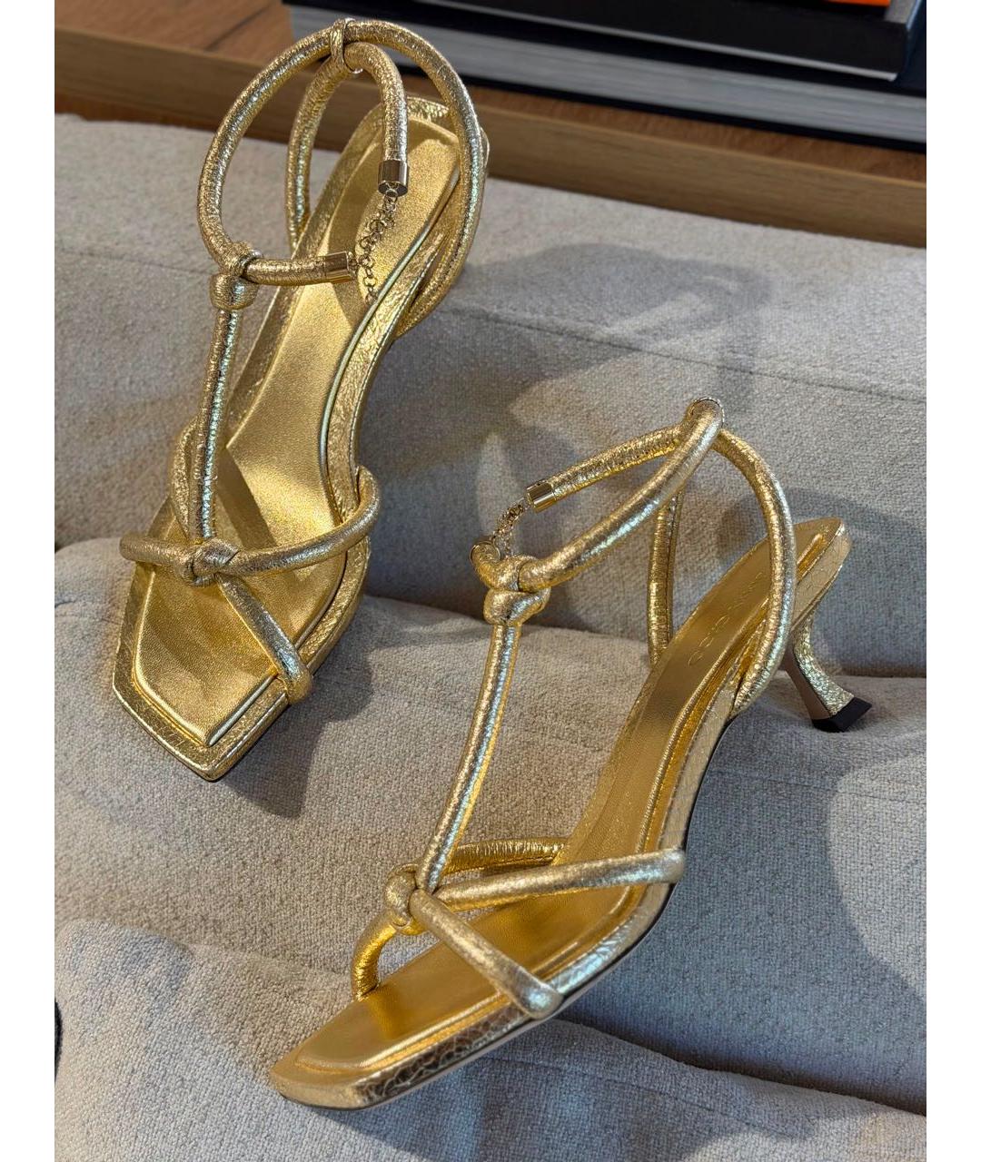 JIMMY CHOO Золотые кожаные босоножки, фото 4