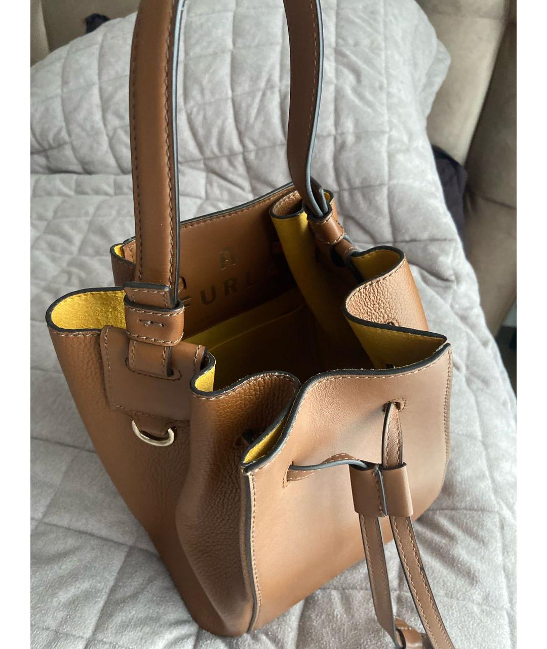 FURLA Коричневая кожаная сумка с короткими ручками, фото 4