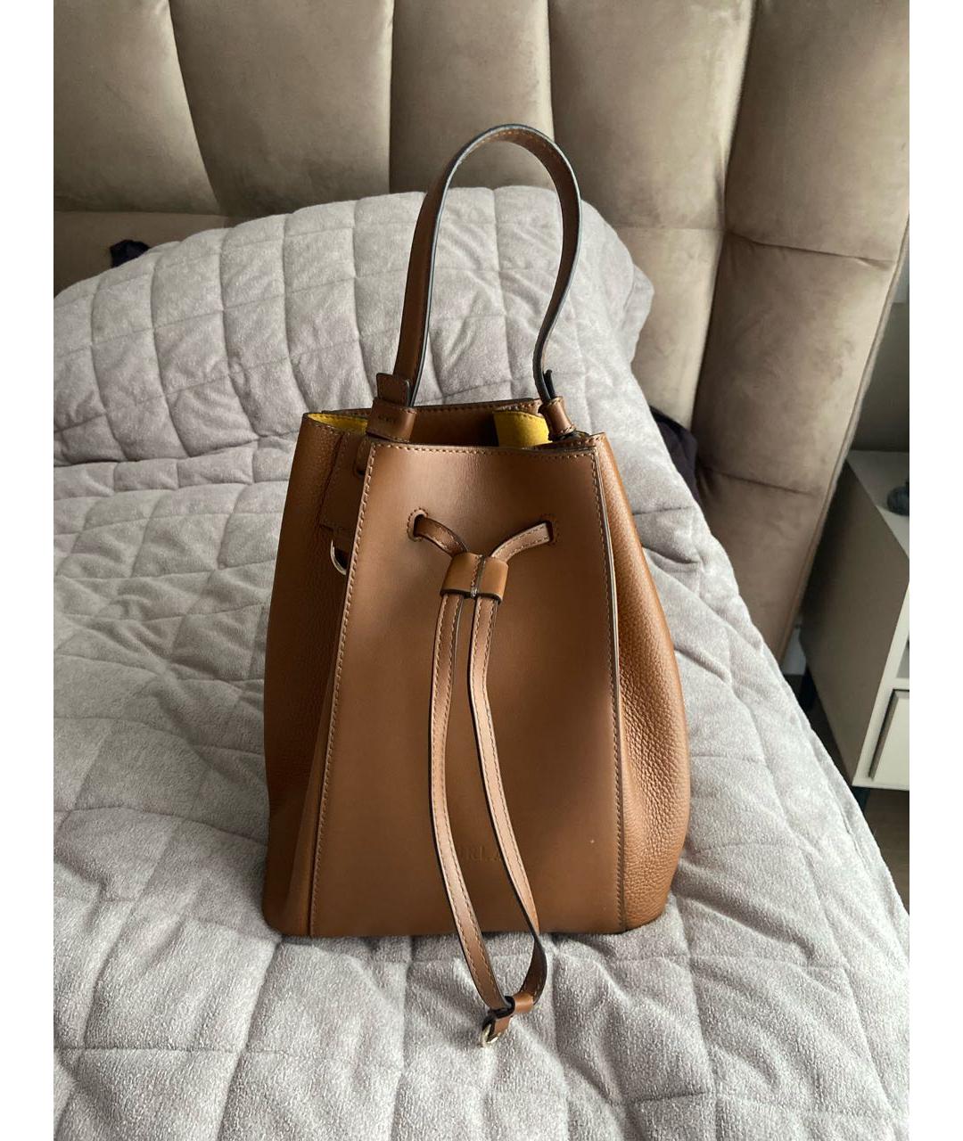 FURLA Коричневая кожаная сумка с короткими ручками, фото 5