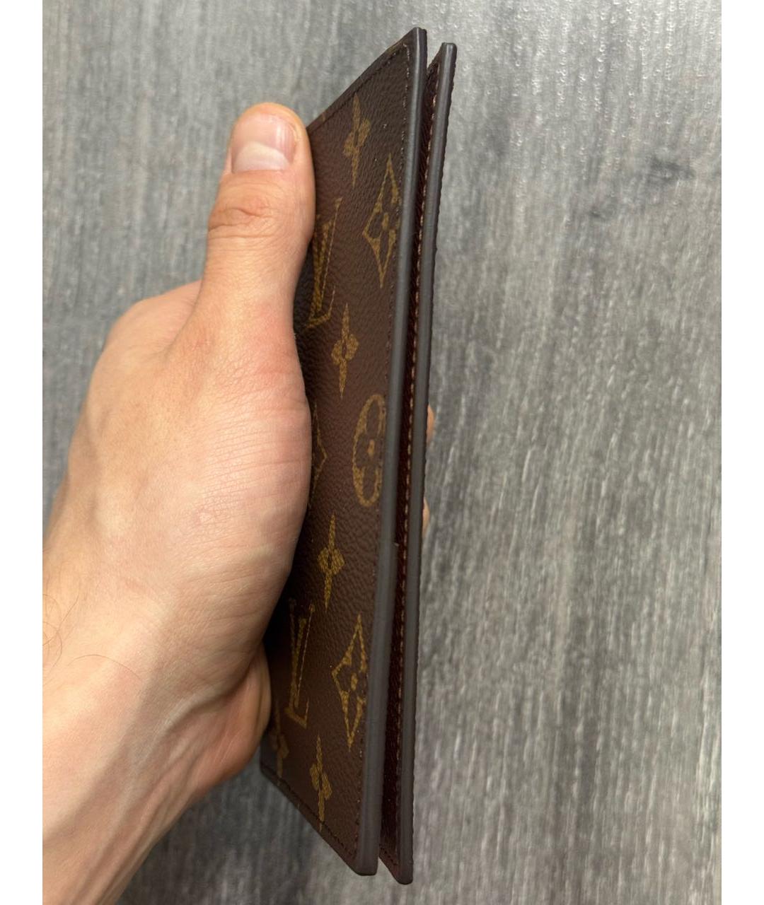 LOUIS VUITTON Коричневый кошелек, фото 5