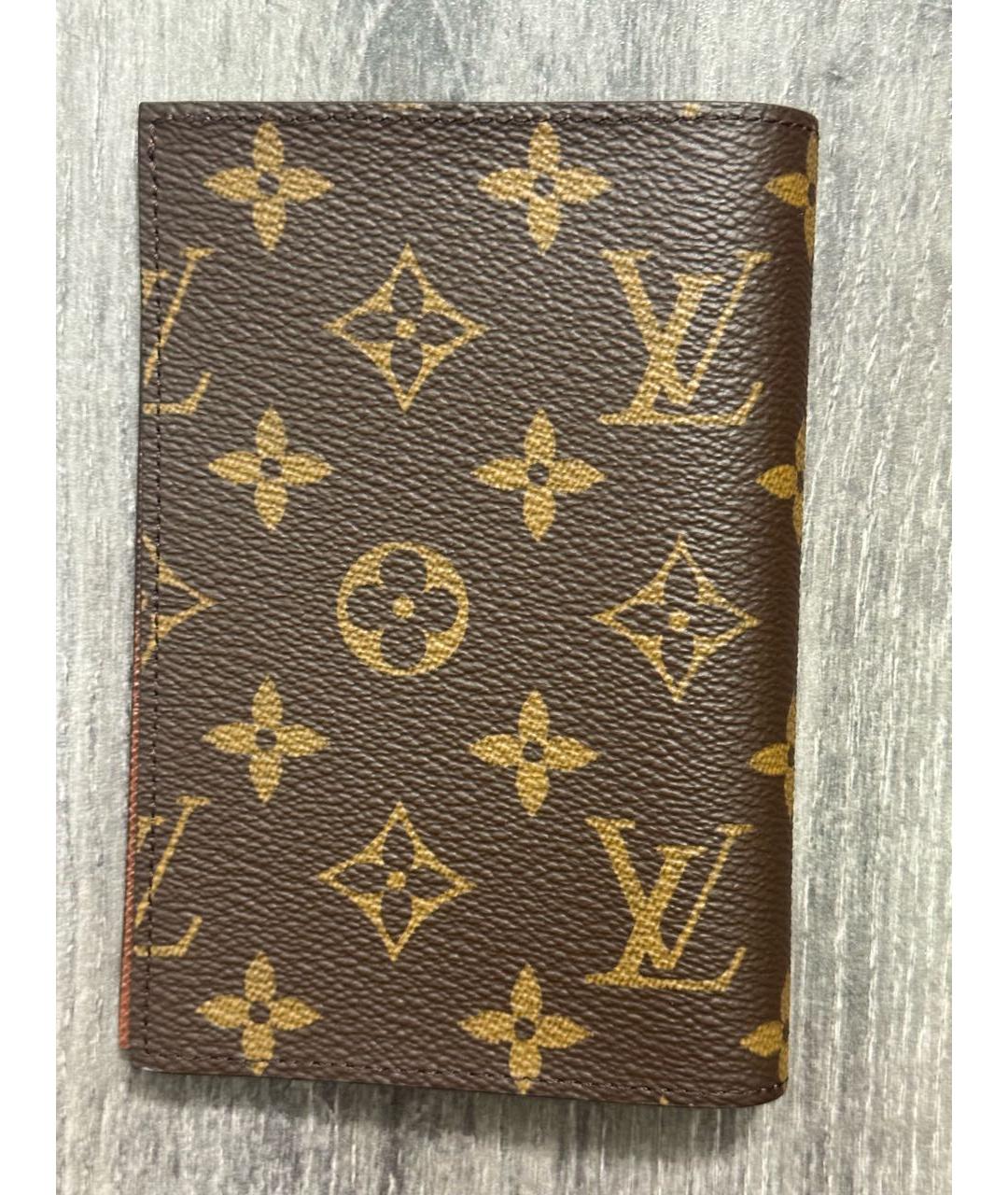 LOUIS VUITTON Коричневый кошелек, фото 2