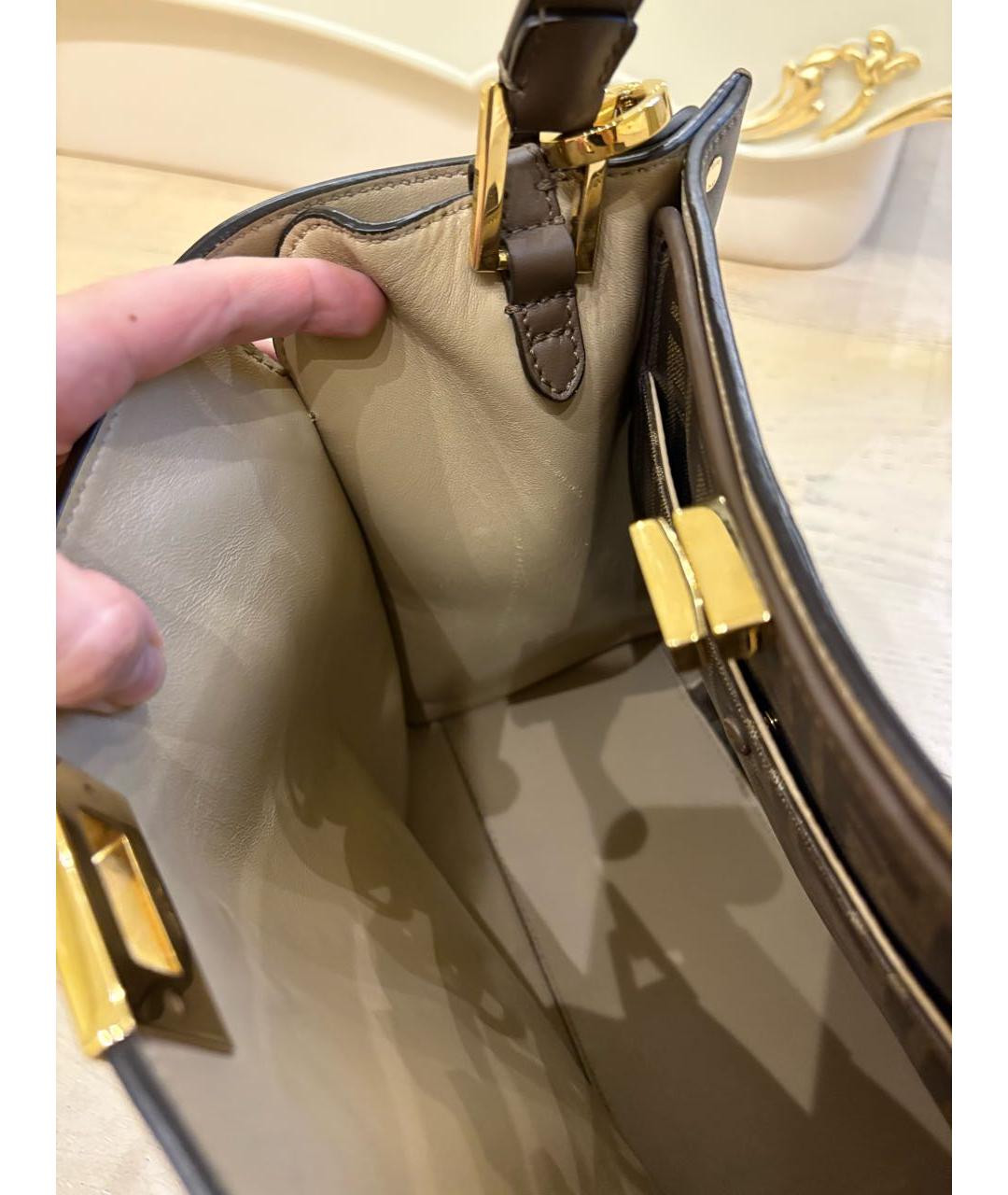 FENDI Коричневая кожаная сумка с короткими ручками, фото 6