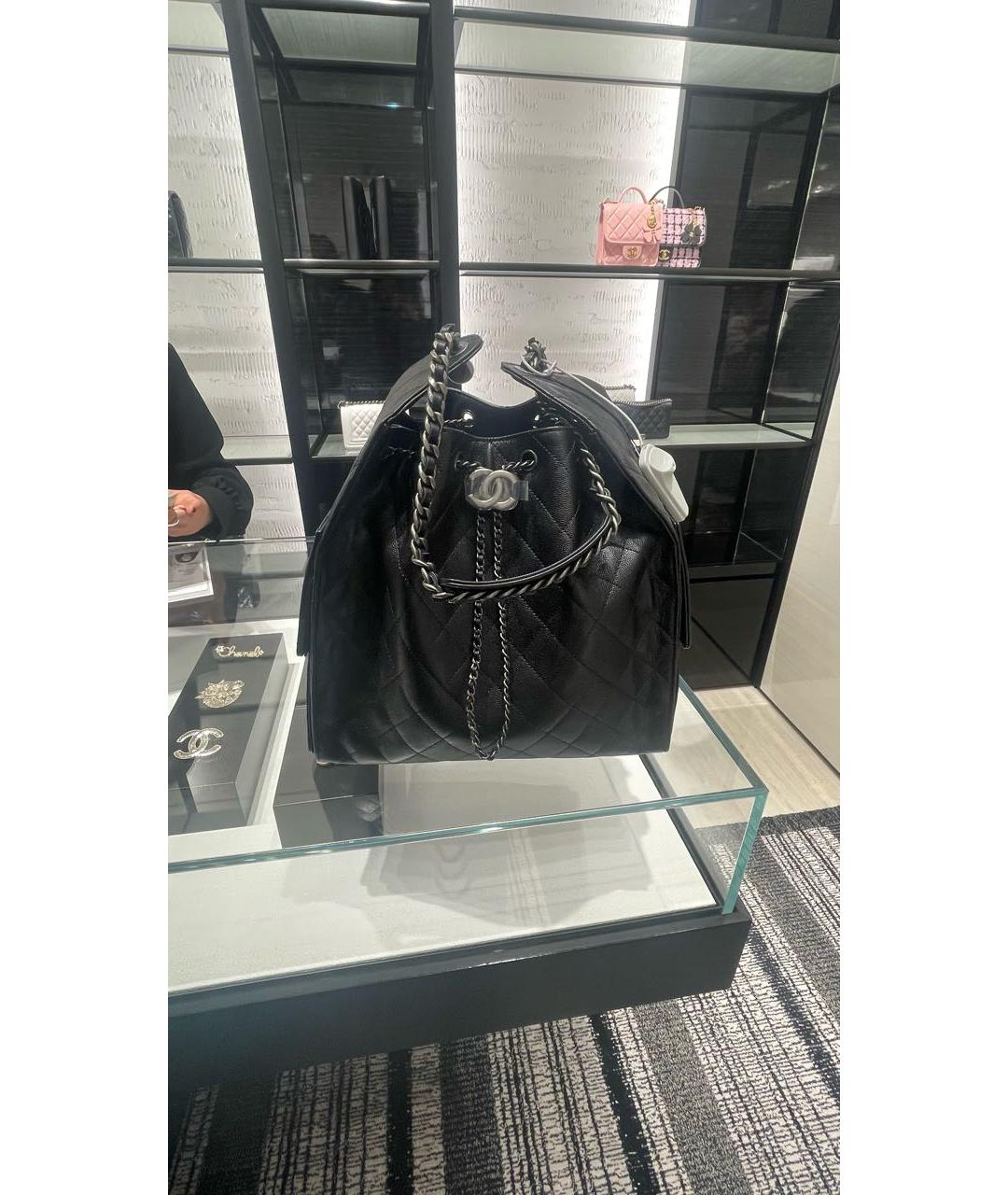 CHANEL Черная кожаная сумка тоут, фото 3