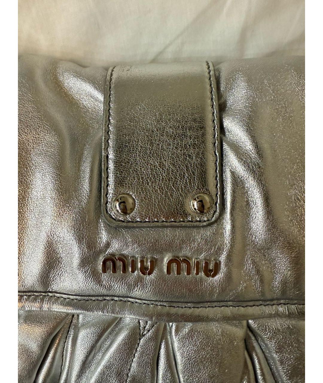 MIU MIU Серебряная кожаная сумка через плечо, фото 5