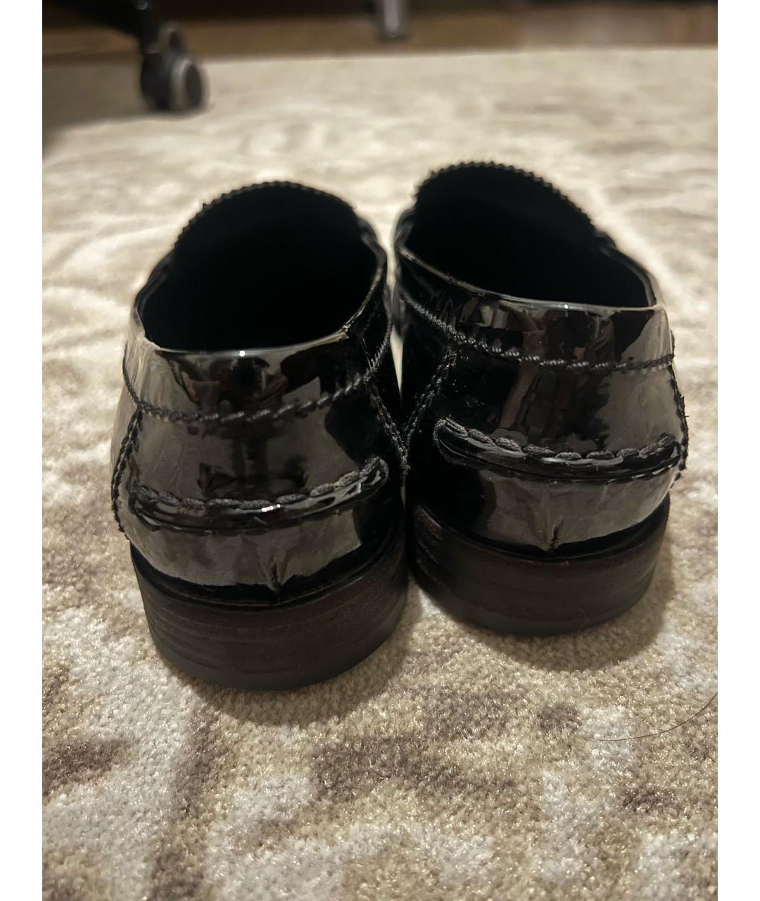 LOUIS VUITTON Черные лоферы из лакированной кожи, фото 4