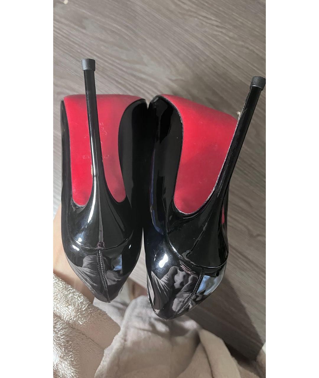 CHRISTIAN LOUBOUTIN Черные туфли из лакированной кожи, фото 4