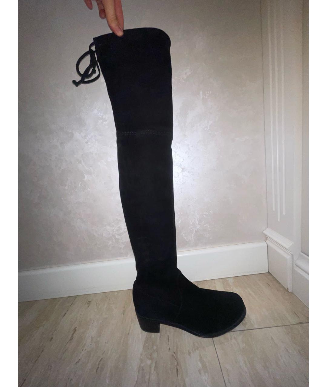 STUART WEITZMAN Черные замшевые ботфорты, фото 4