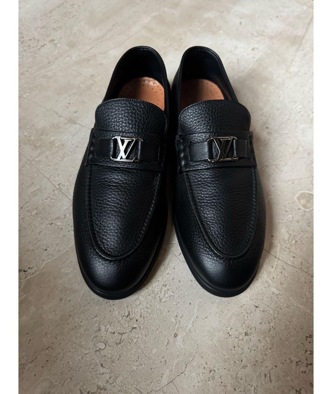 LOUIS VUITTON Черные кожаные лоферы, фото 2