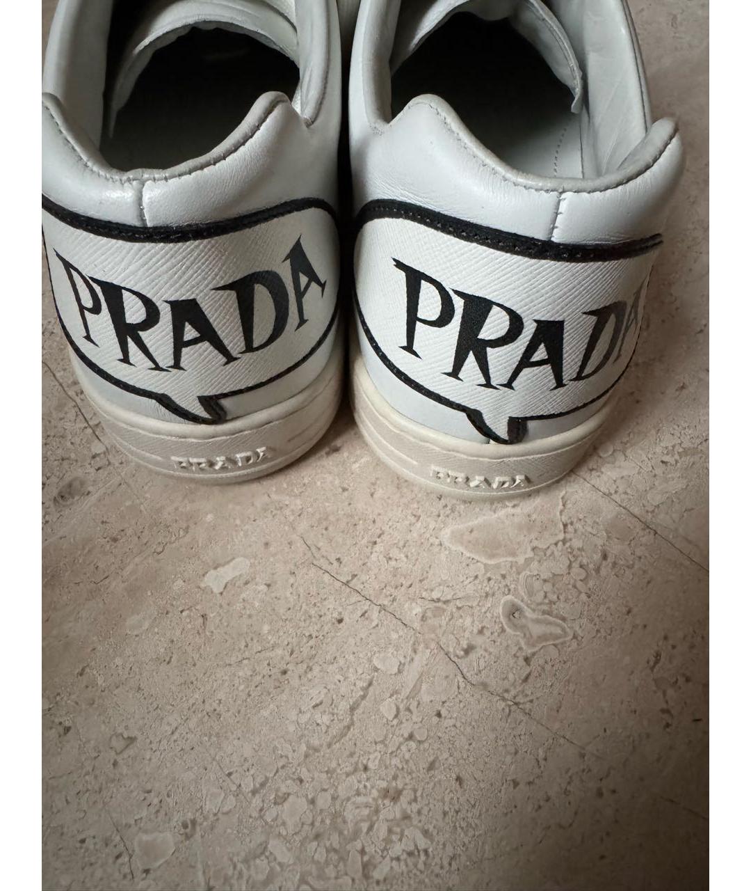 PRADA Белые кожаные низкие кроссовки / кеды, фото 3