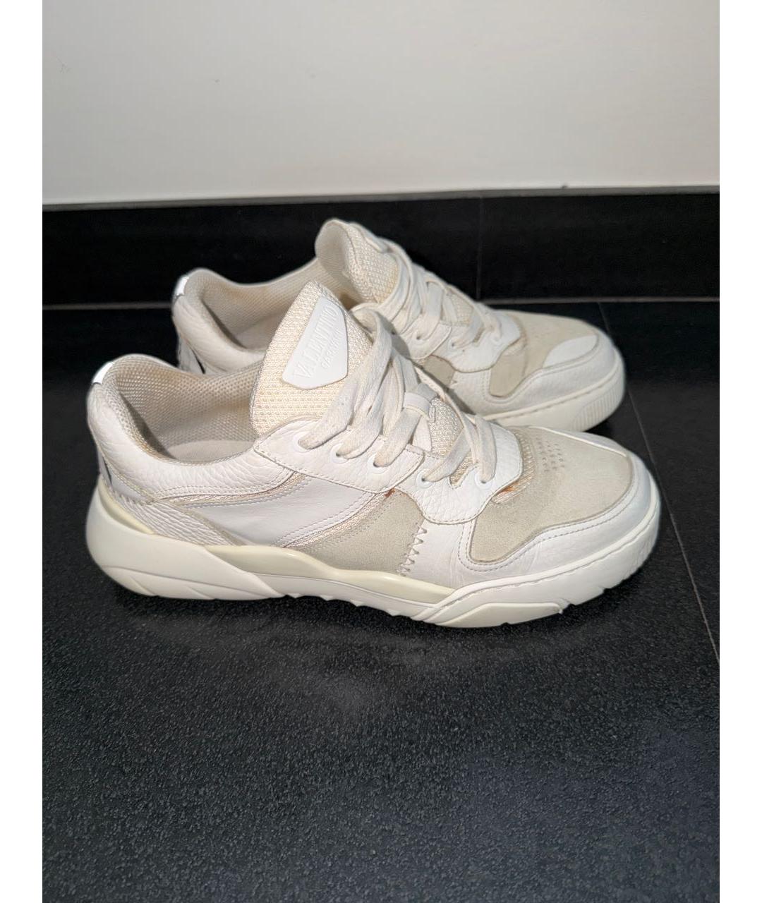 VALENTINO Белые кожаные низкие кроссовки / кеды, фото 6