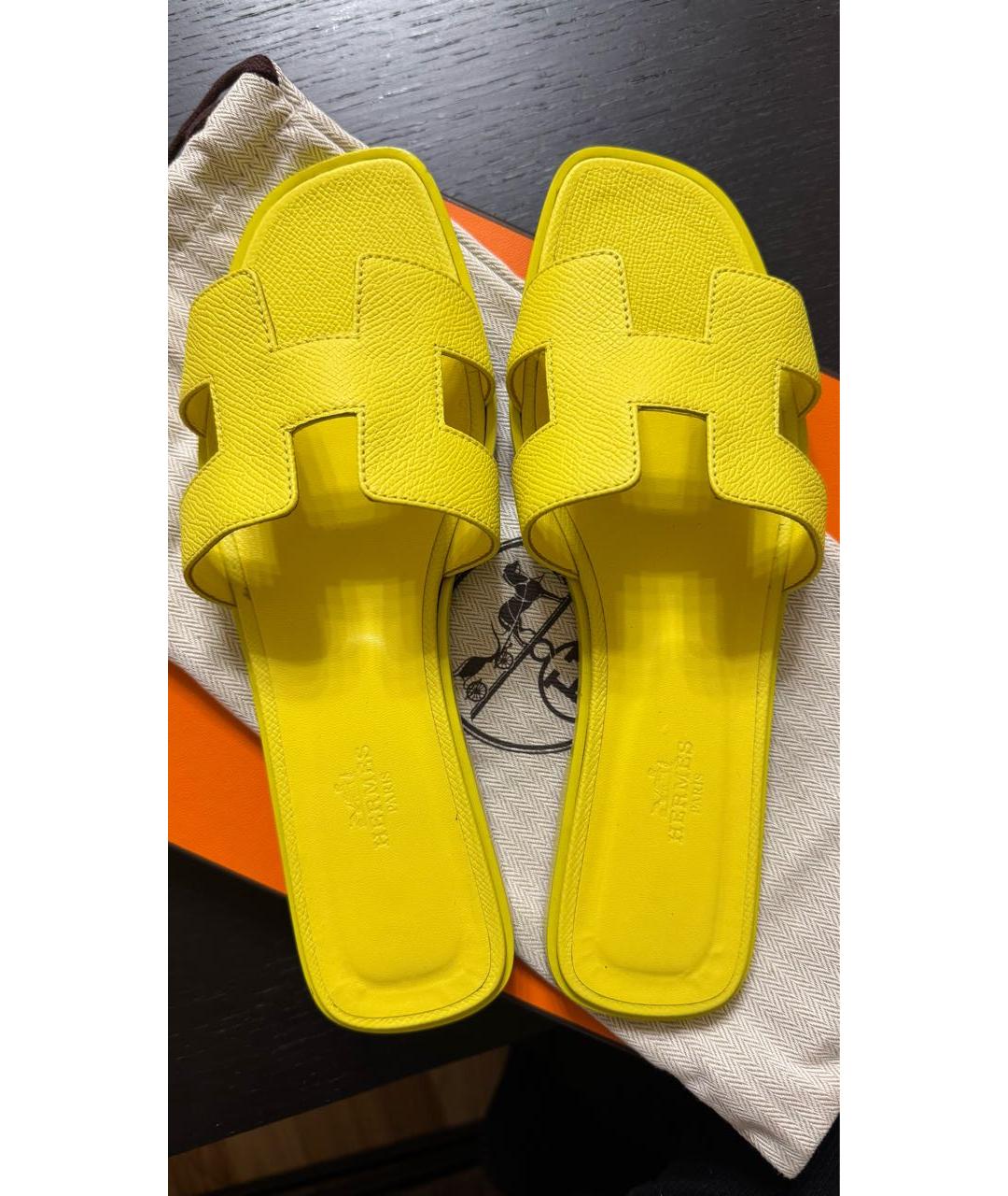 HERMES Желтые кожаные шлепанцы, фото 3
