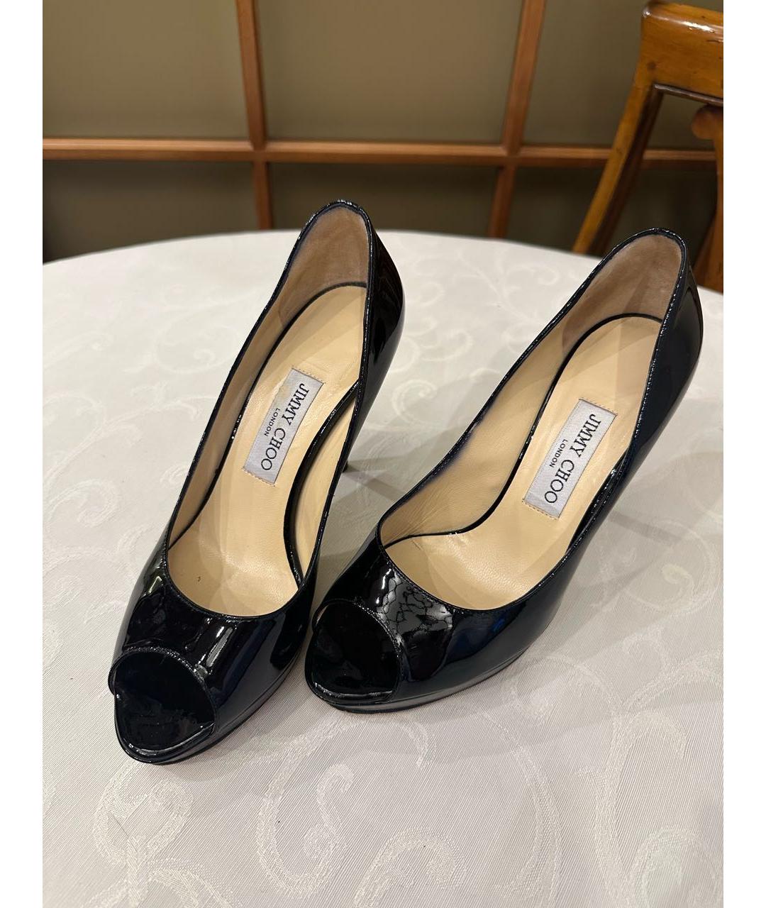 JIMMY CHOO Черные туфли из лакированной кожи, фото 5