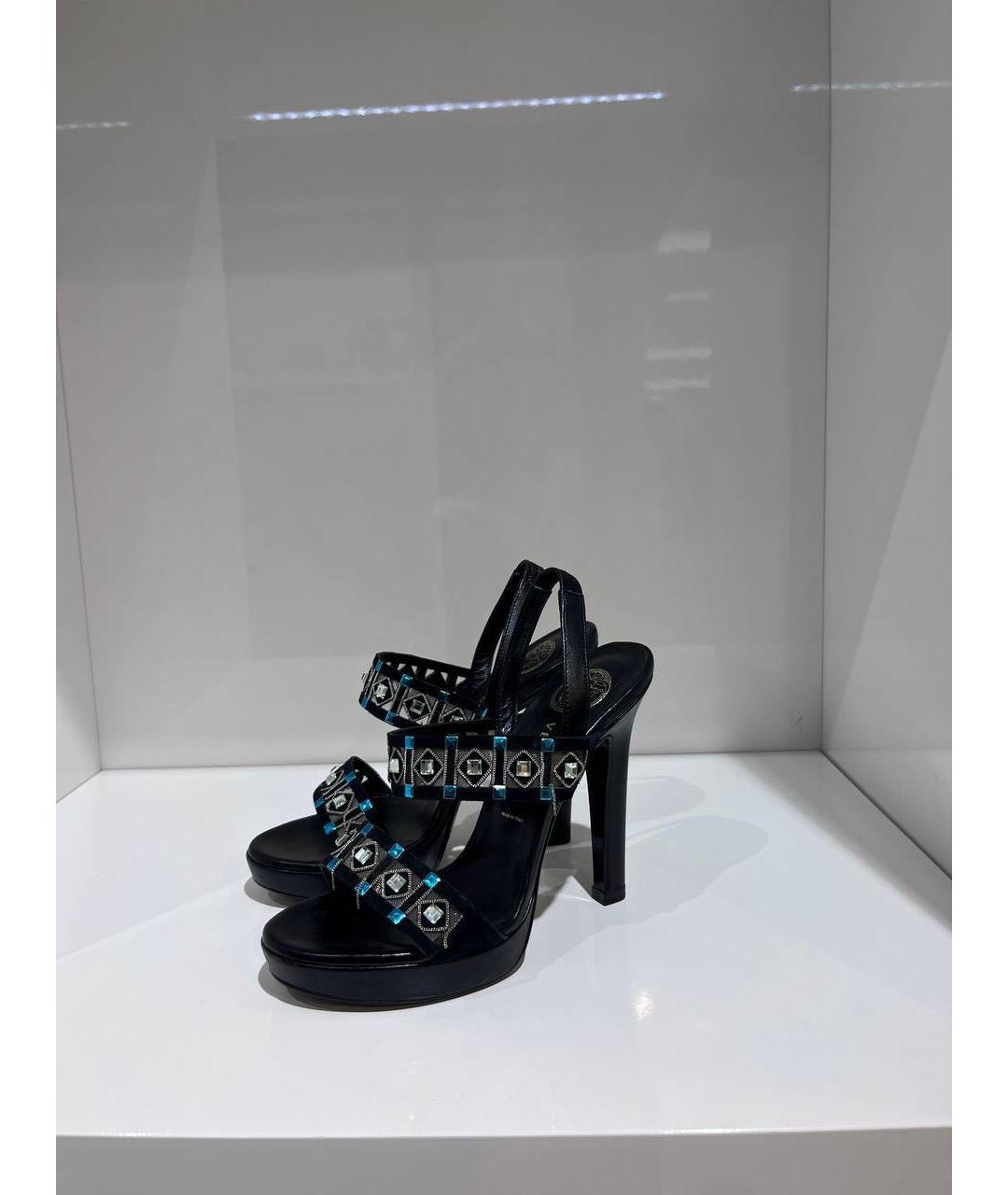 VERSACE Черные босоножки, фото 4