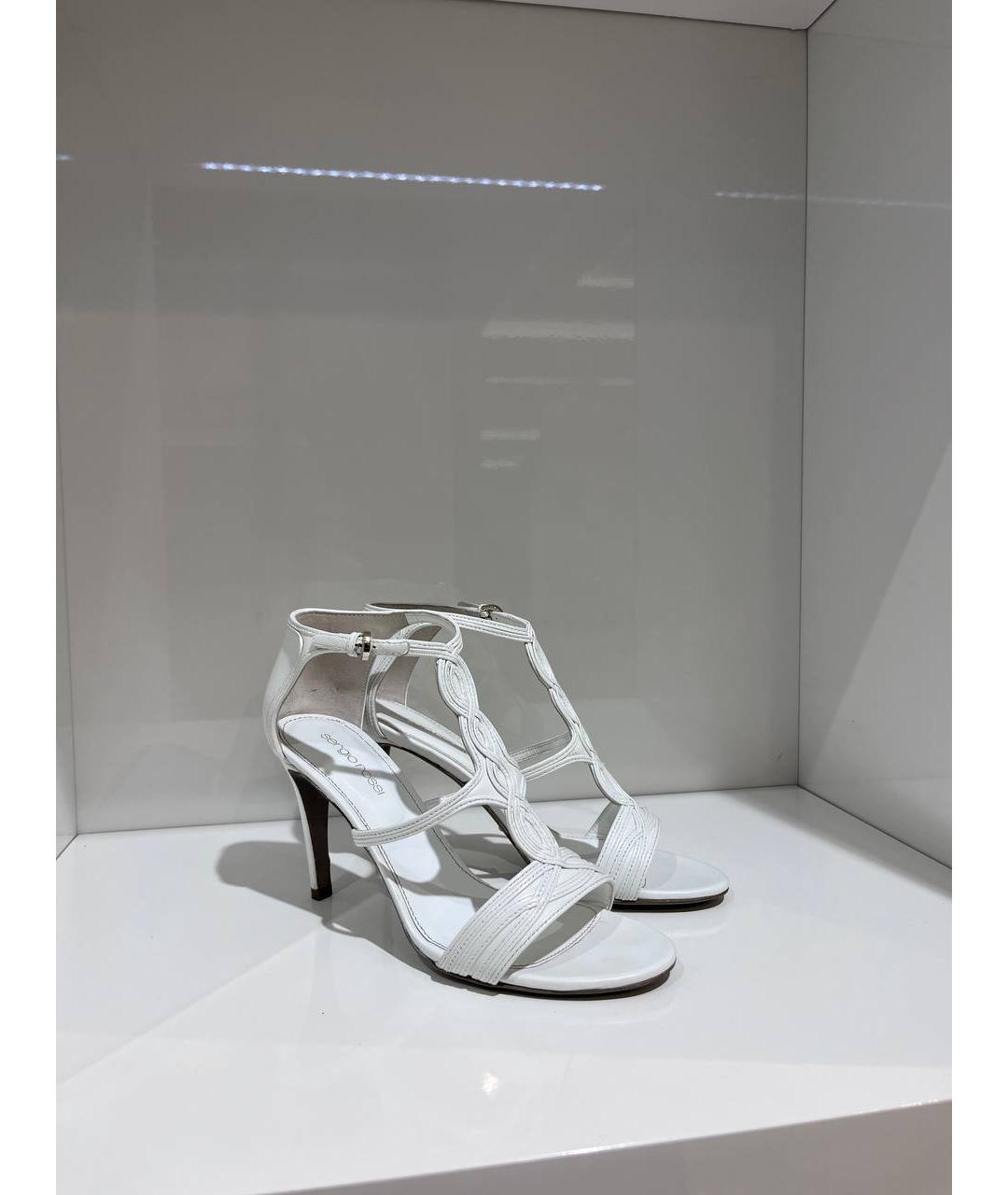 SERGIO ROSSI Белые кожаные босоножки, фото 4