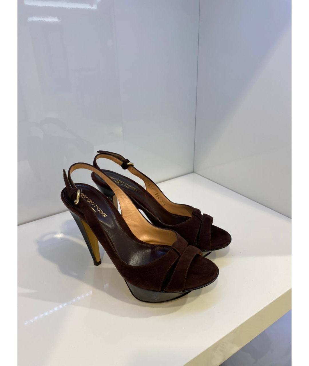 SERGIO ROSSI Коричневые замшевые босоножки, фото 2