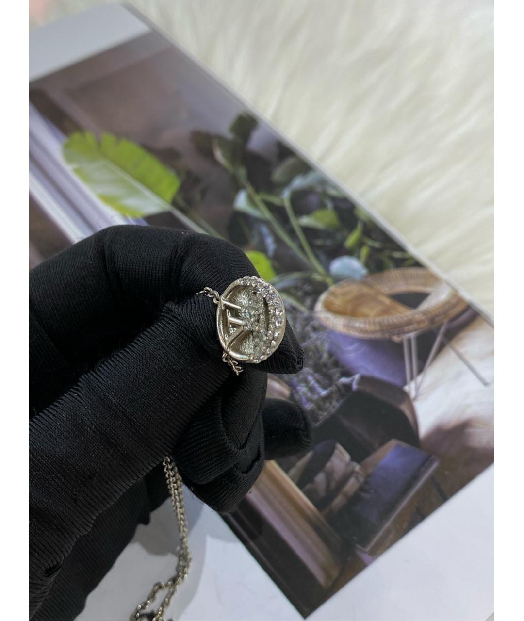 LOUIS VUITTON Серебряная металлическая подвеска, фото 5