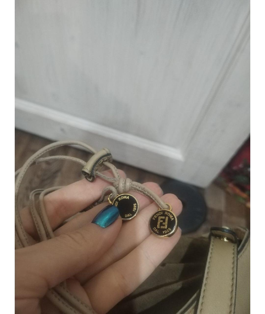 FENDI Бежевая кожаная сумка тоут, фото 3