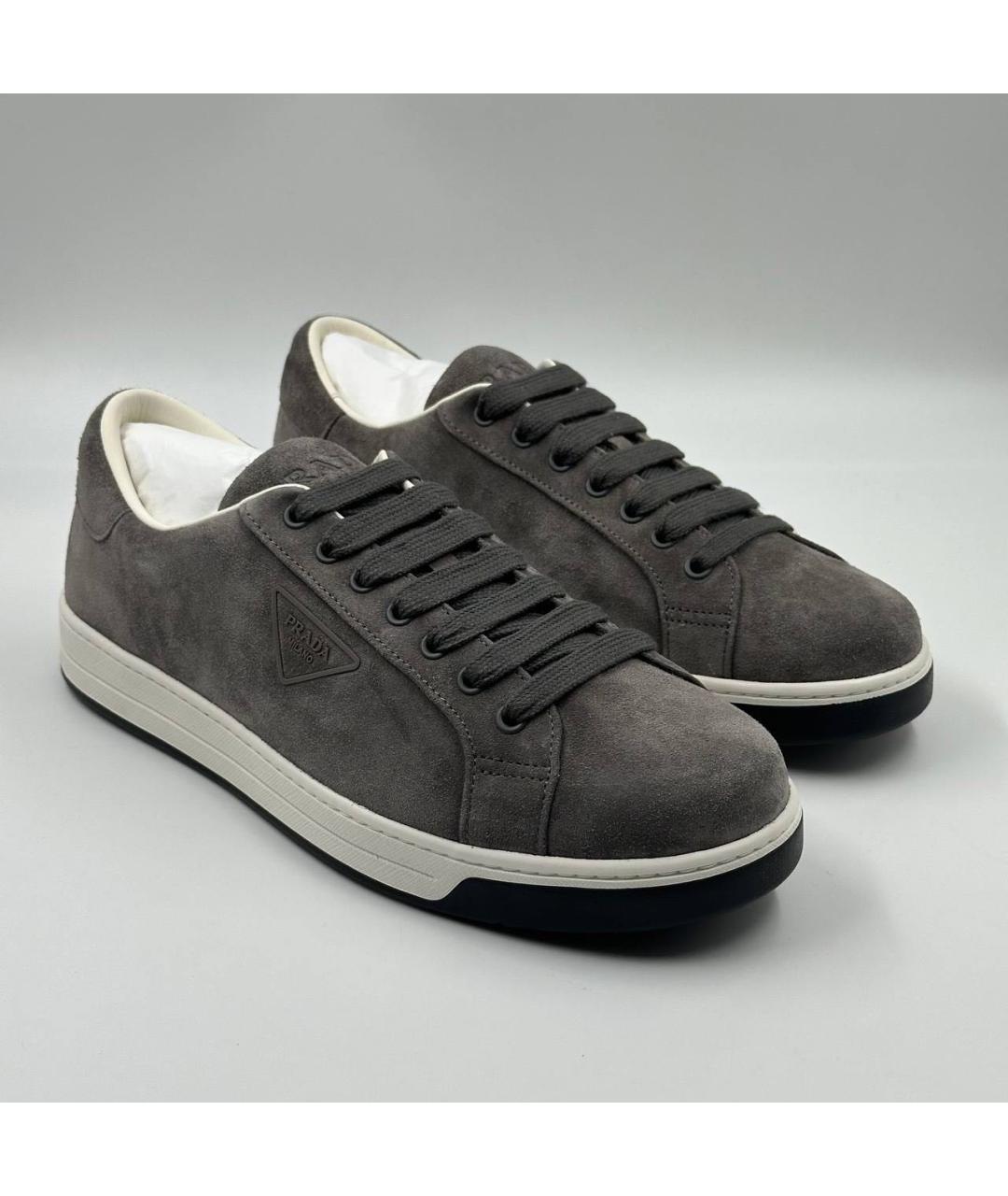 PRADA Серые замшевые низкие кроссовки / кеды, фото 2