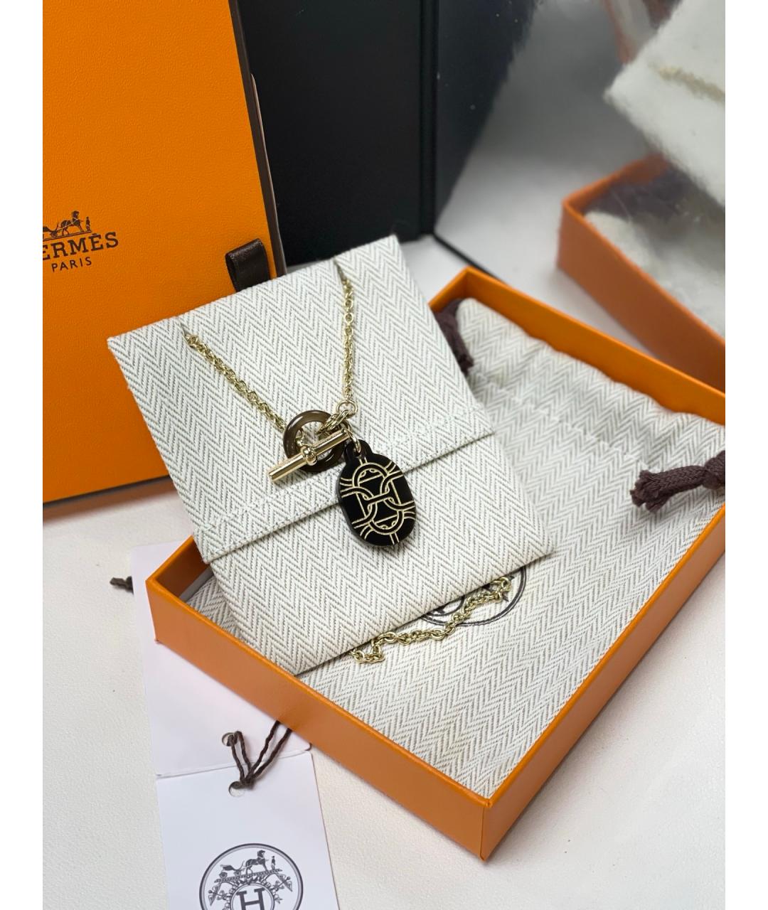 HERMES Черная металлическая подвеска, фото 3