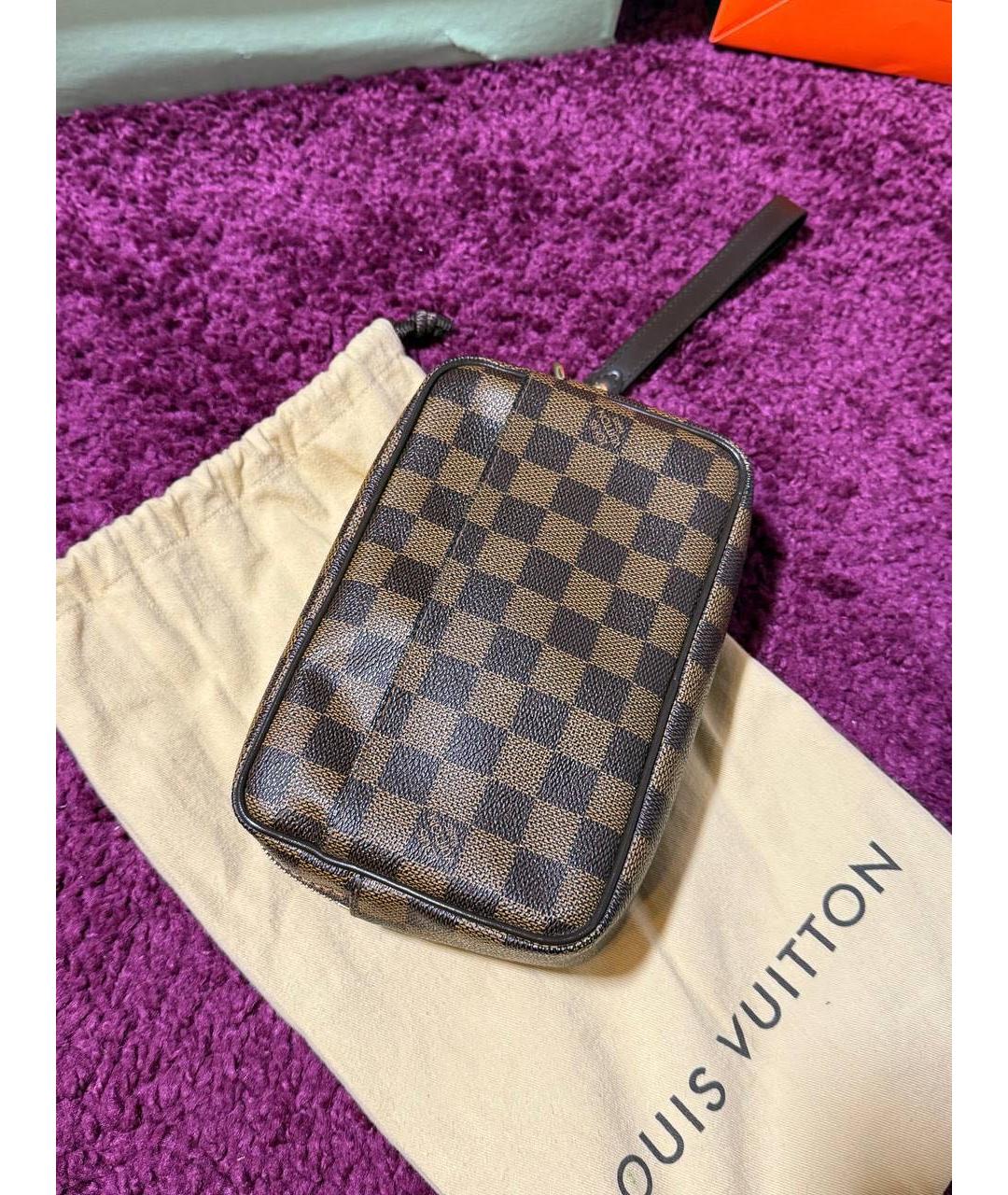 LOUIS VUITTON Коричневая барсетка, фото 4