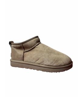 UGG AUSTRALIA Ботинки
