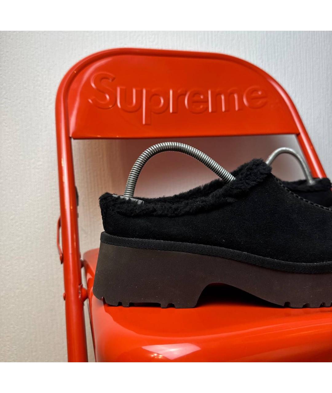 UGG AUSTRALIA Черные замшевые сабо, фото 3