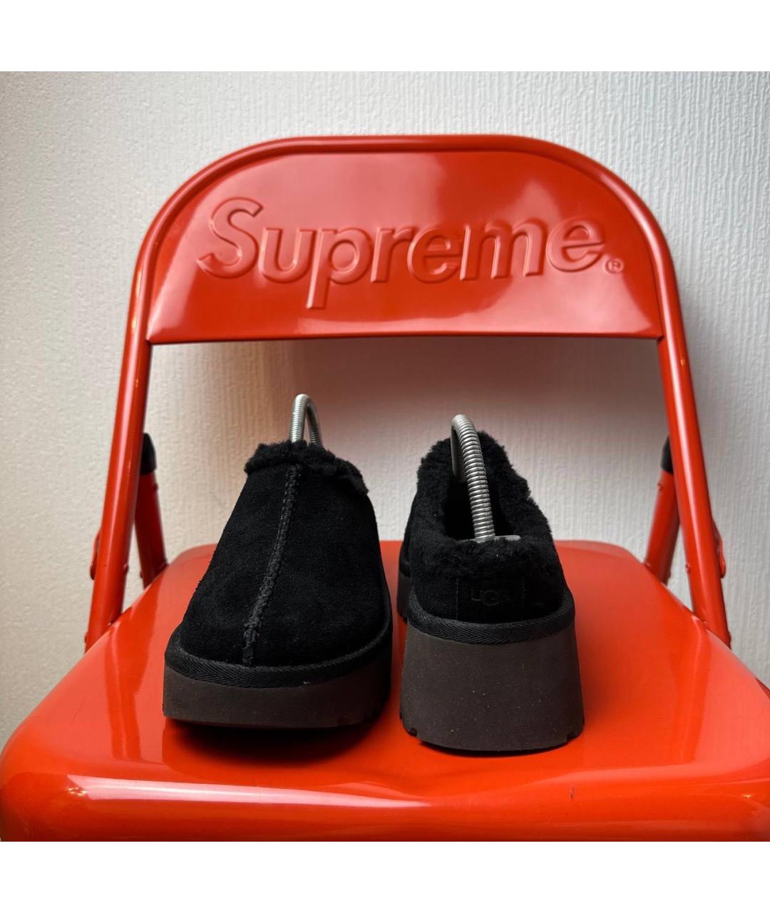 UGG AUSTRALIA Черные замшевые сабо, фото 4